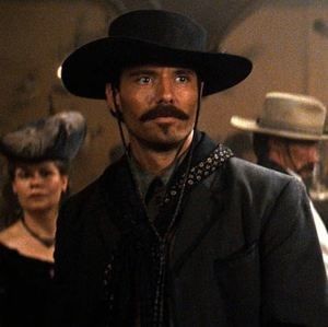 Meet your Posher, Dennis